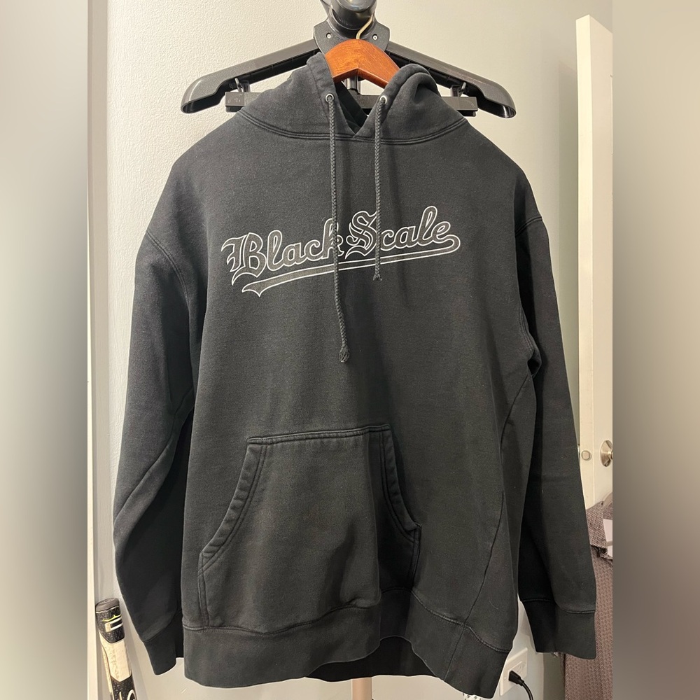 Black Scale sweatshirt hooded